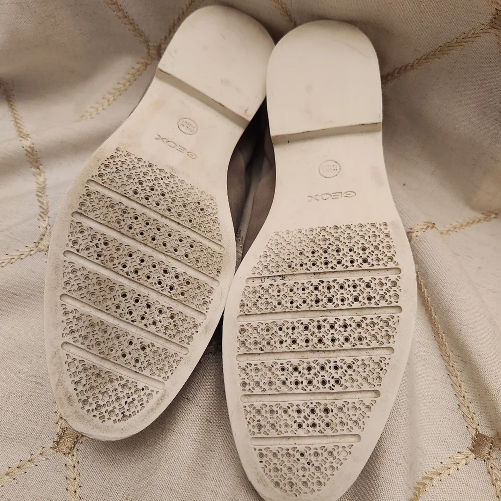 Geox Respira Taupe Suede Slip-On Loafers Size 38‎ Breathable Comfort Shoes - Picture 10 of 10